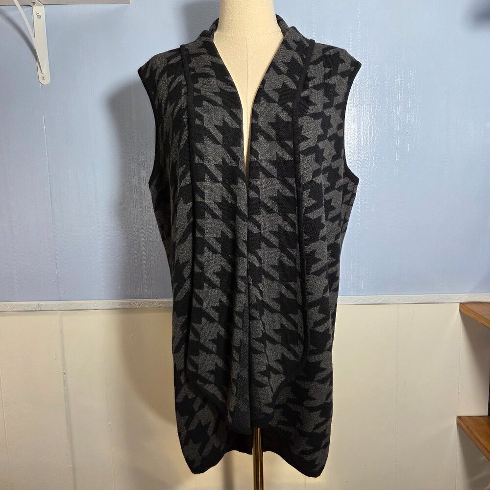 Cable & Gauge Extra Large Black Gray Houndstooth Open Sleeveless Cardigan